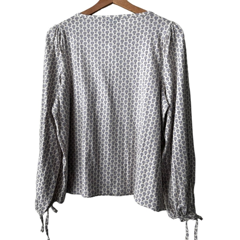 New with tags J.CREW Broken-in jersey button-front top in floral Size: Small - Picture 5 of 8